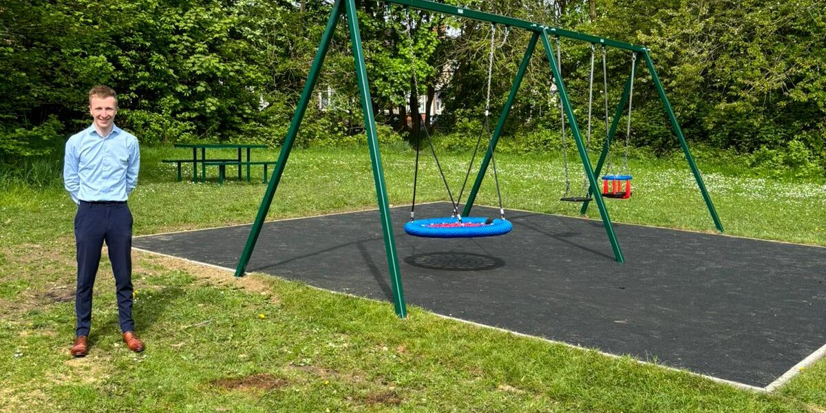 Mayor at Play area