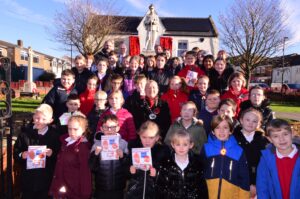 Children at Cenotaph