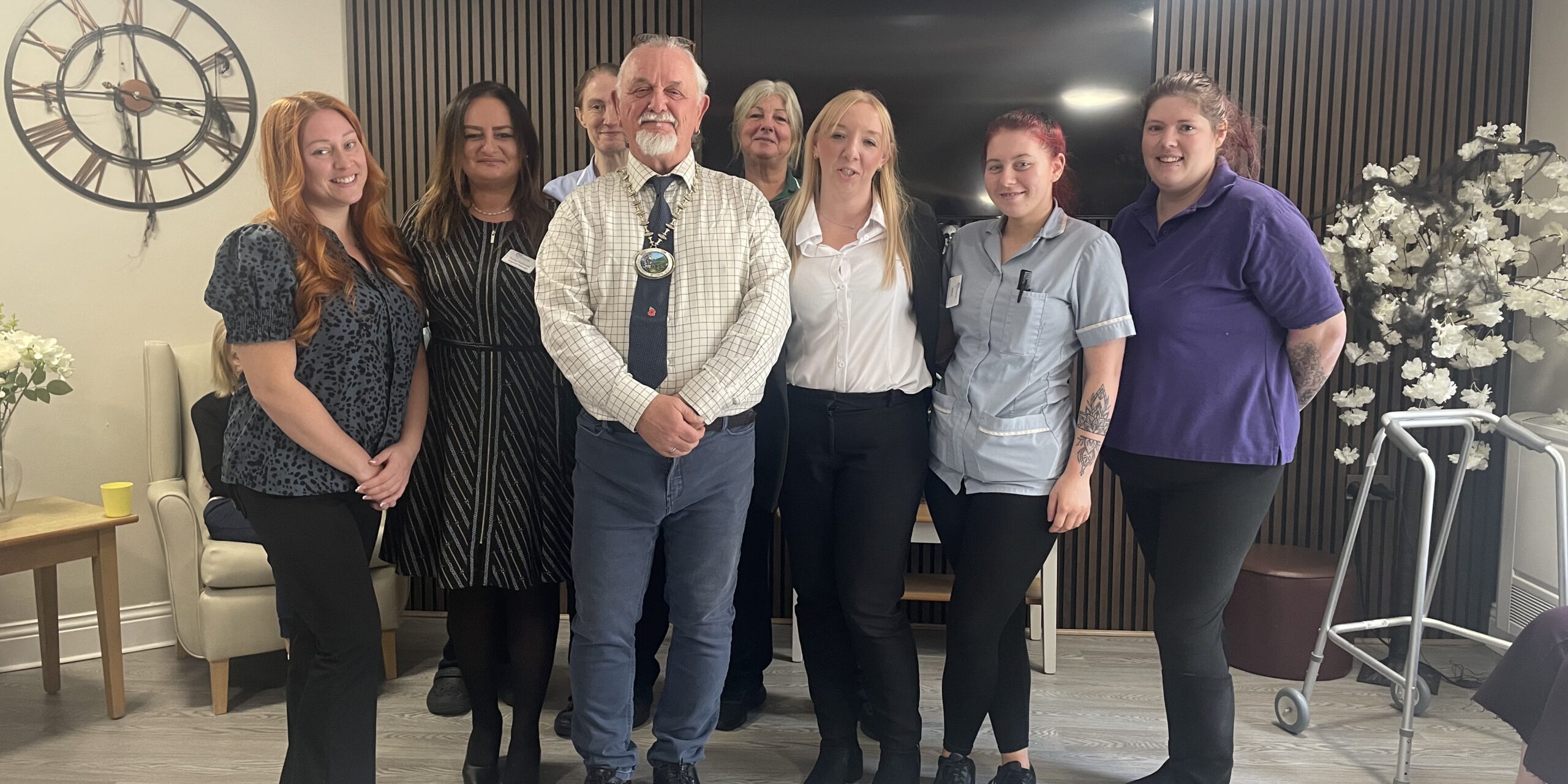 Tenlands Staff and Mayor